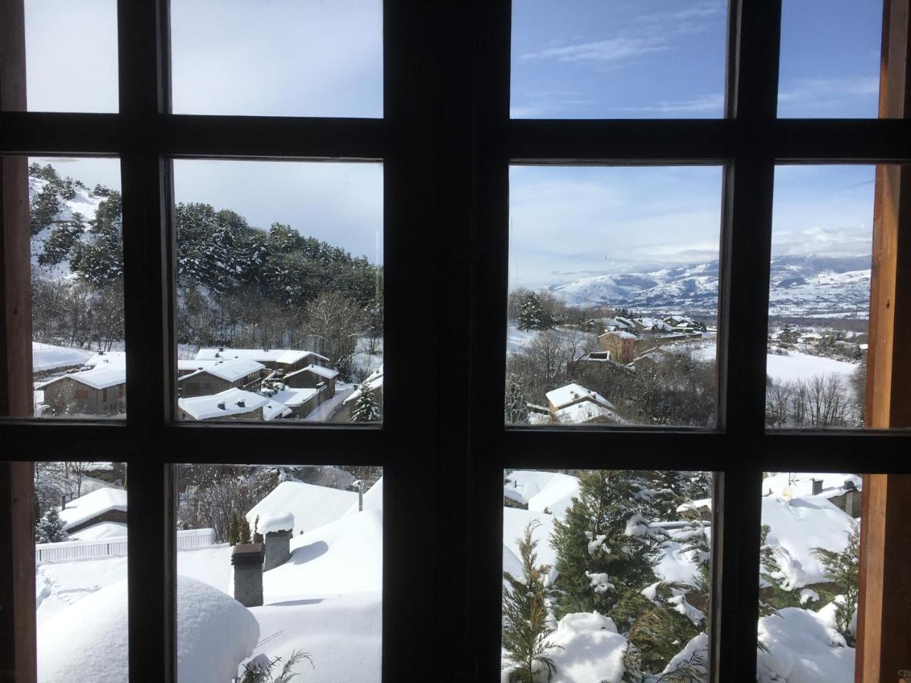 La Caseta De Queixans Con Chimenea Puigcerdà Εξωτερικό φωτογραφία